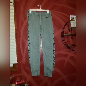 Nike DriFit lined men's jogger pants